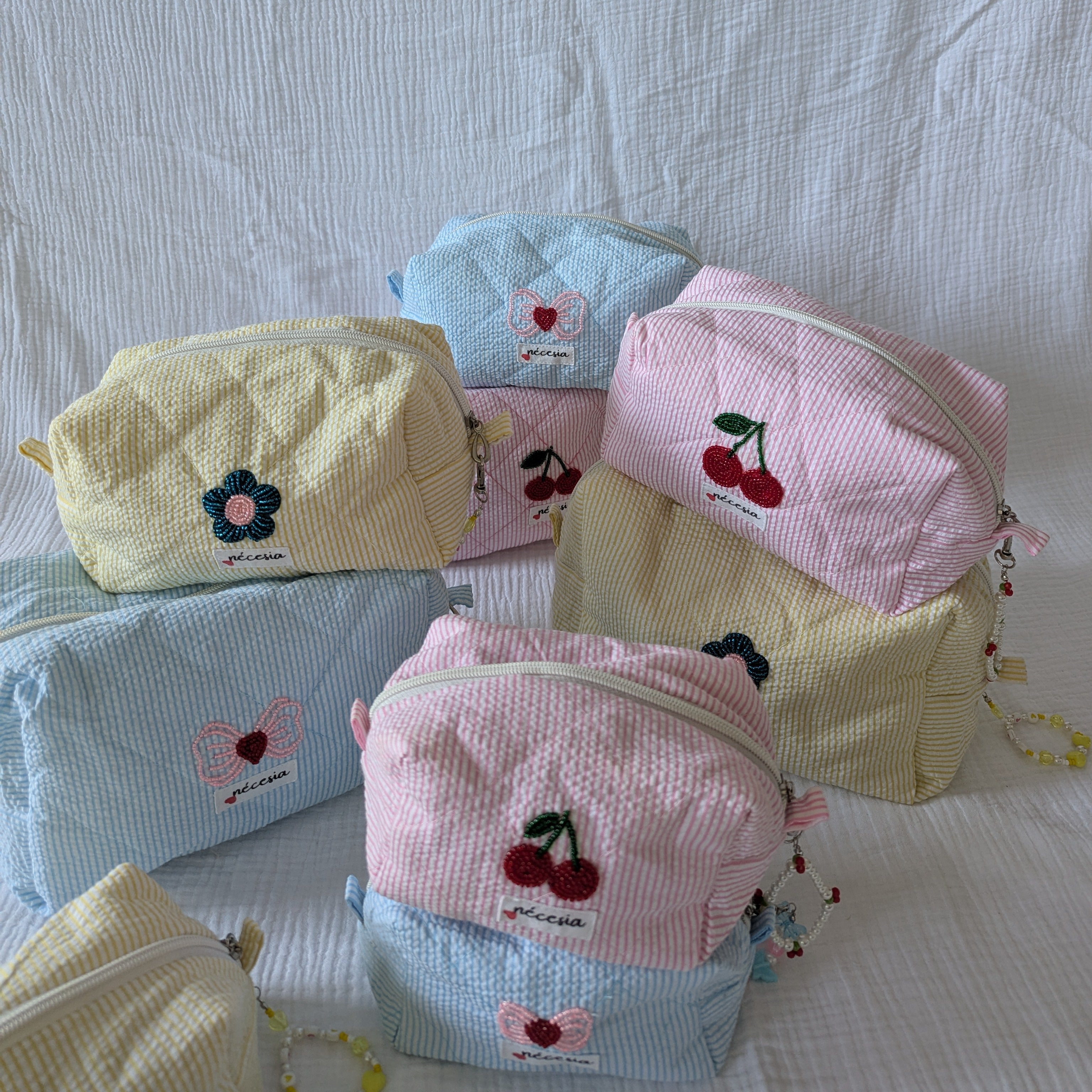 Handbestickte Schönheiten