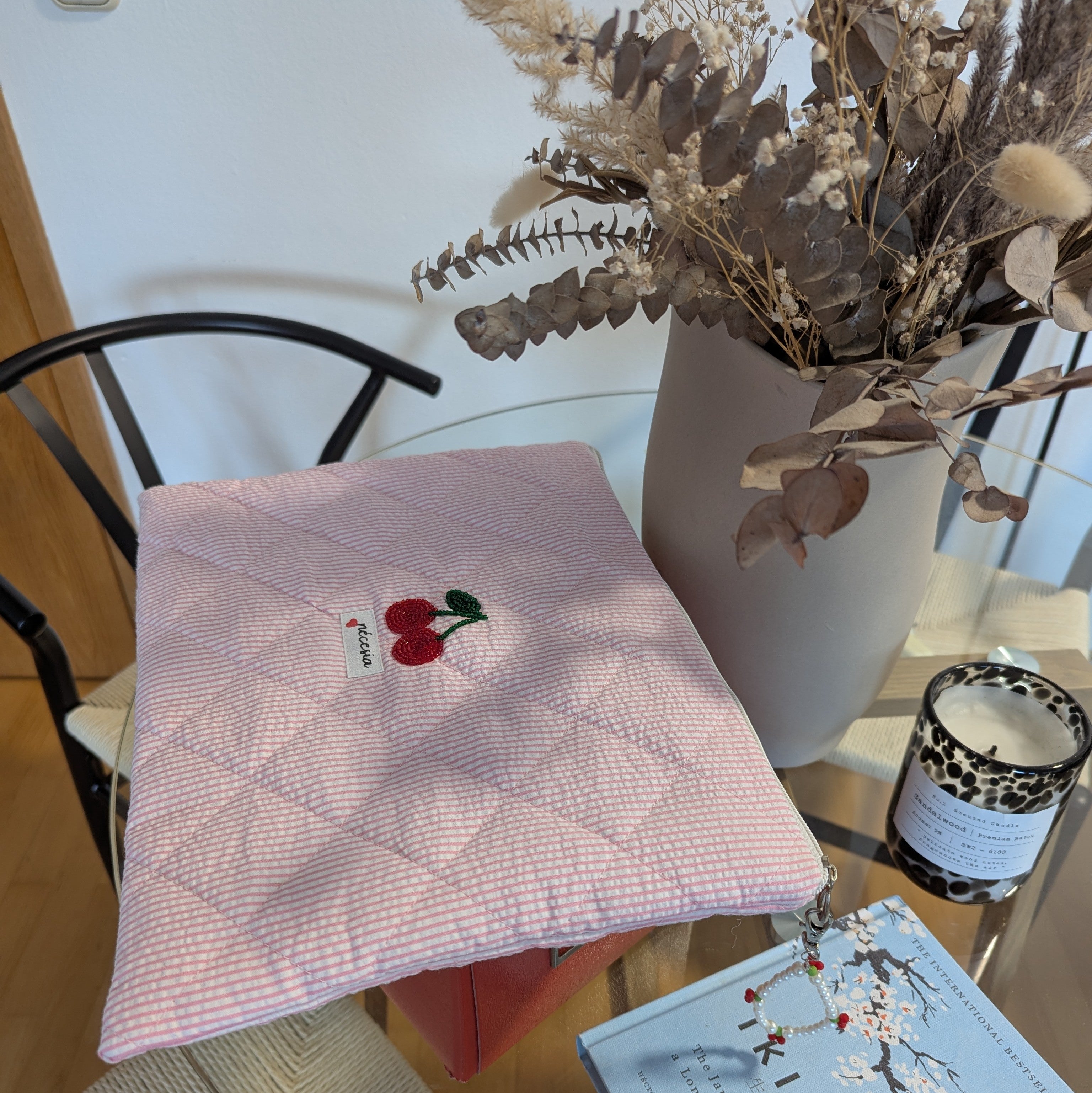 Sakura Handbestickte Laptop-Hülle 13"