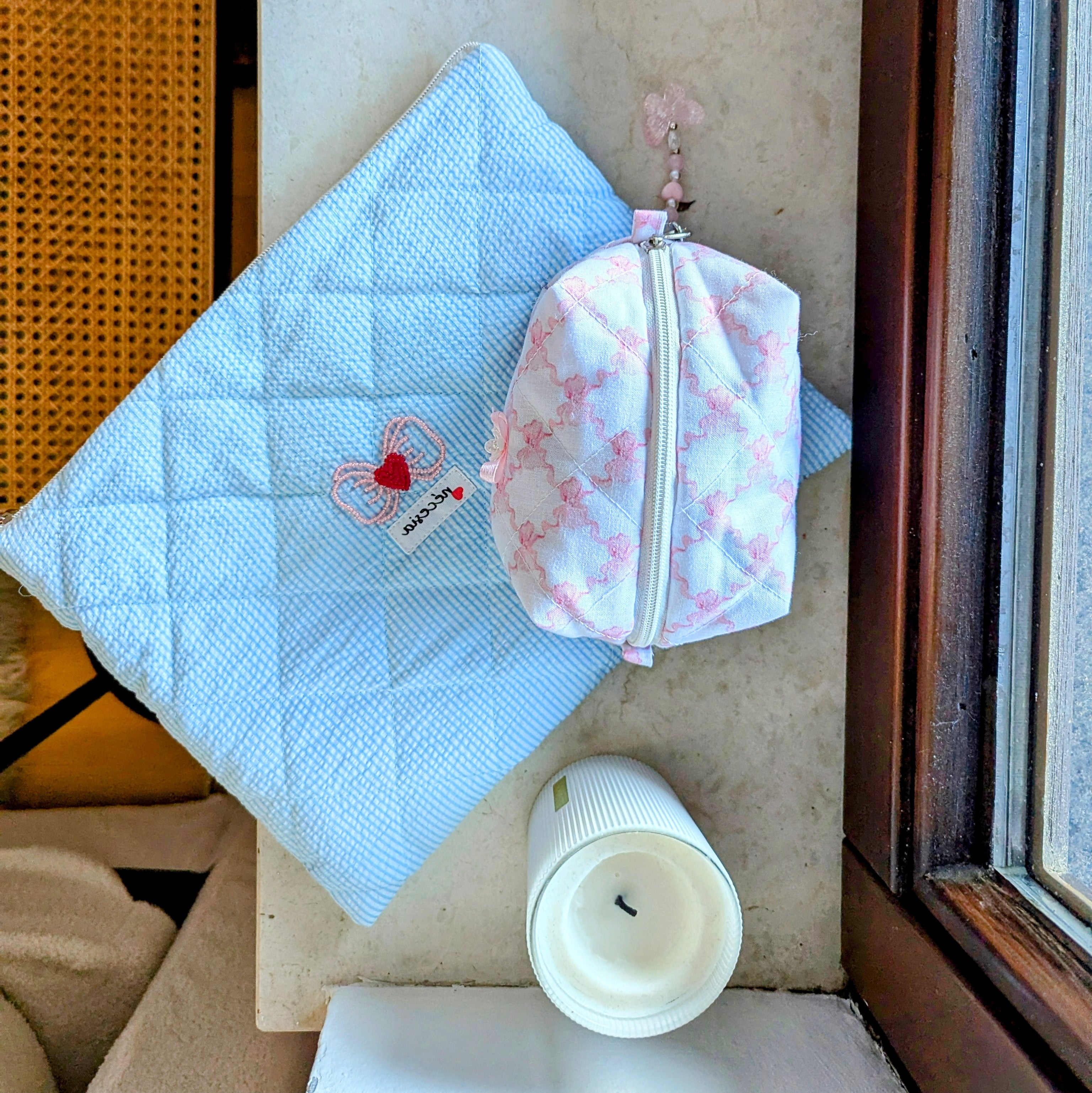 Bowtiful Handbestickte Laptop-Hülle 13“