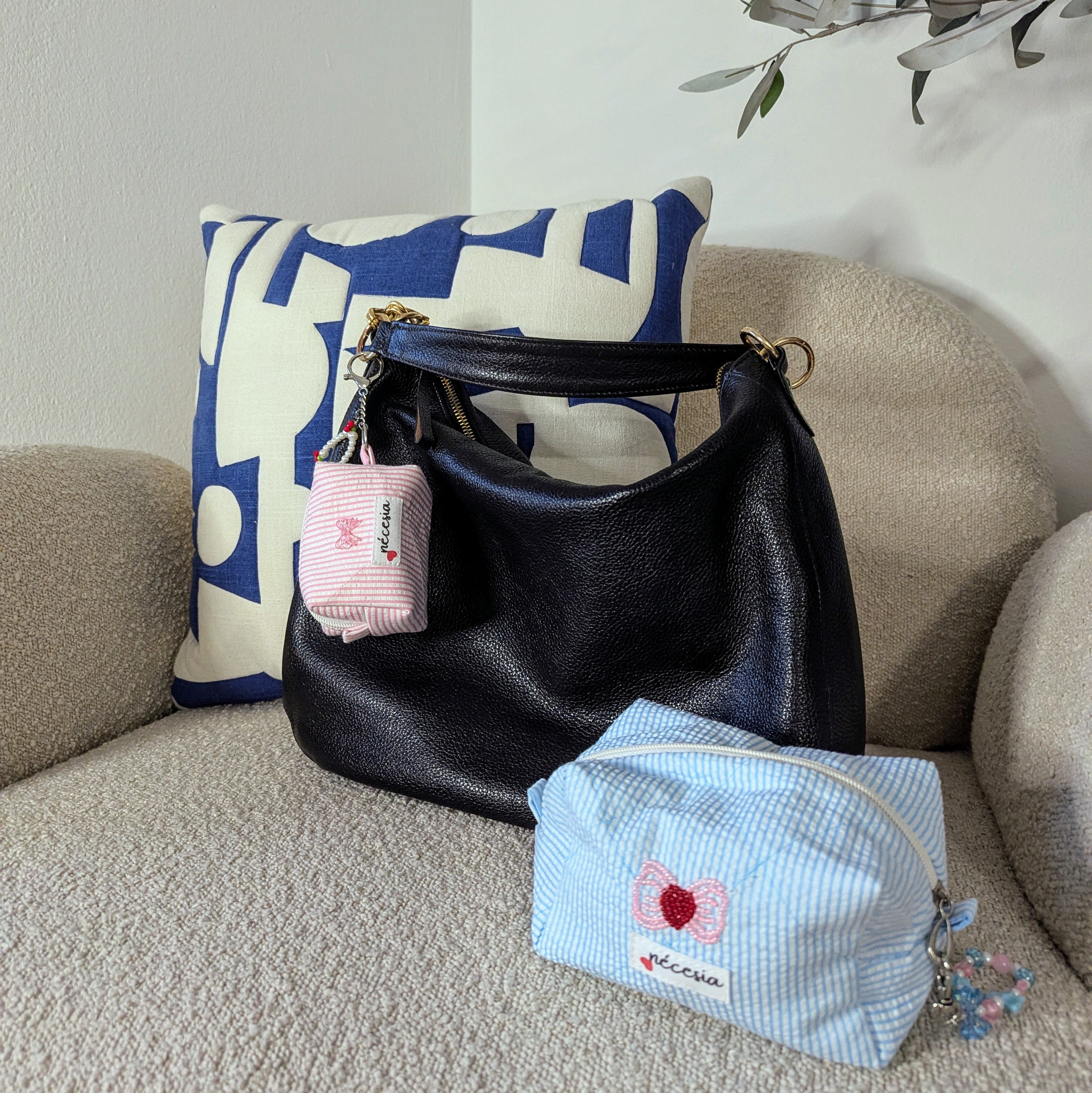 Minitasche mit Schlüsselanhänger